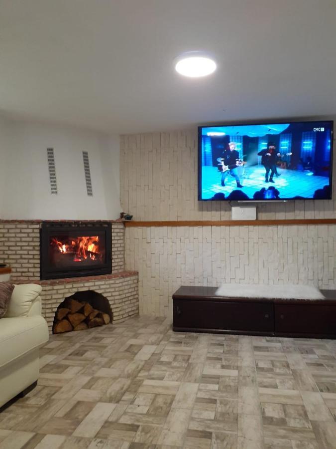 Kuca Za Odmor Mazuran Villa Károlyváros Kültér fotó
