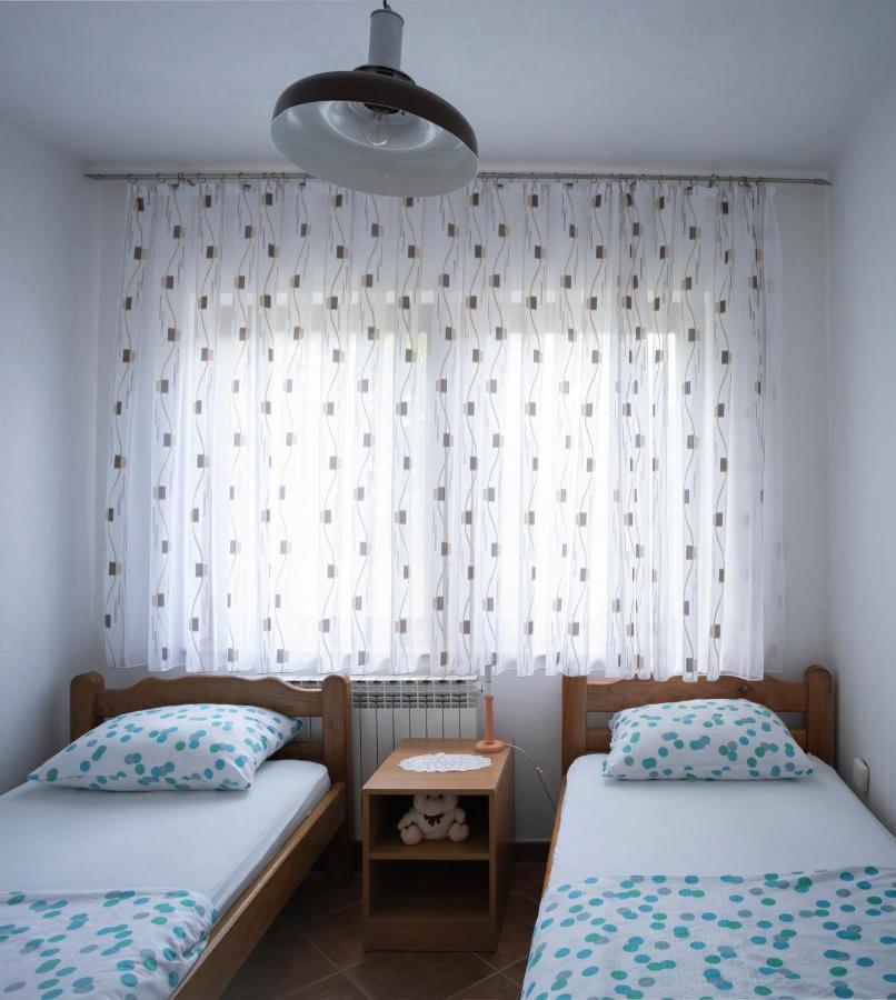 Kuca Za Odmor Mazuran Villa Károlyváros Kültér fotó