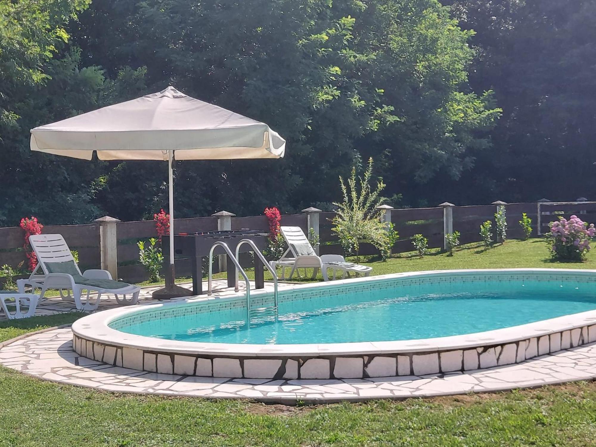 Kuca Za Odmor Mazuran Villa Károlyváros Kültér fotó